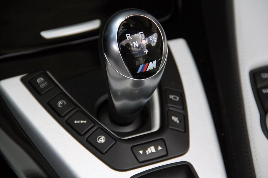  BMW M6 Convertible 2013 года  (фото 9 из 36)